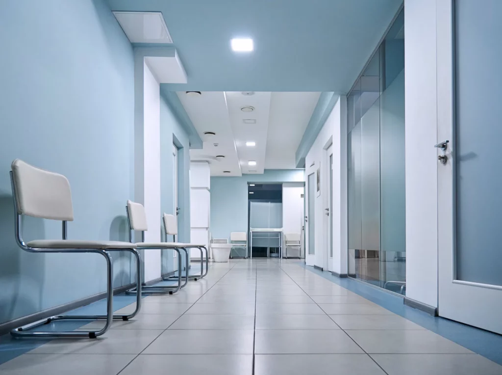 Realizzazione impianti per studi medici, farmacie e sanitarie a Roma