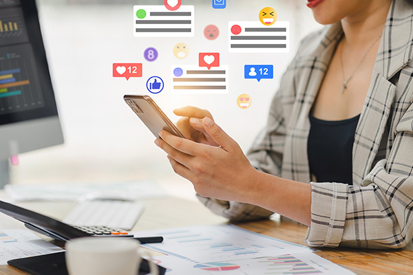 Comunicazione sui Social